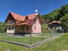 Vila de vanzare in Breaza cu 7068 mp